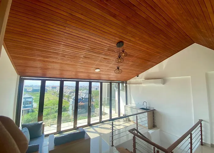 Songoku House アパート Pesanggaran